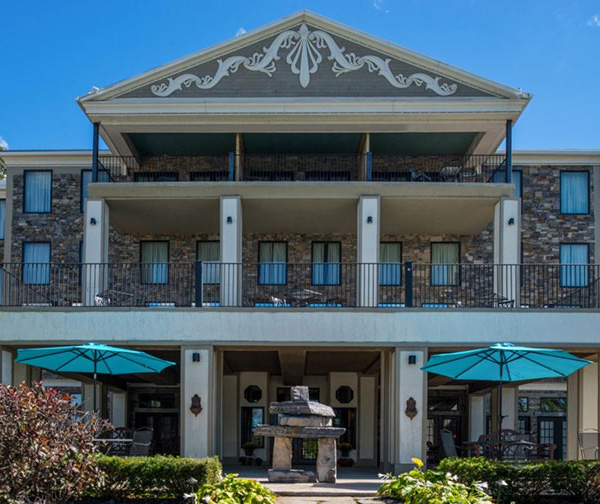 Niagara Crossing Hotel & Spa